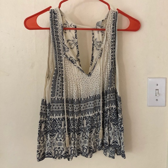 Tank - Picture 1 of 2